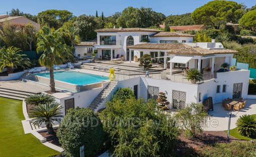 Villa in Grimaud, Provence-Alpes-Côte d'Azur, France 1