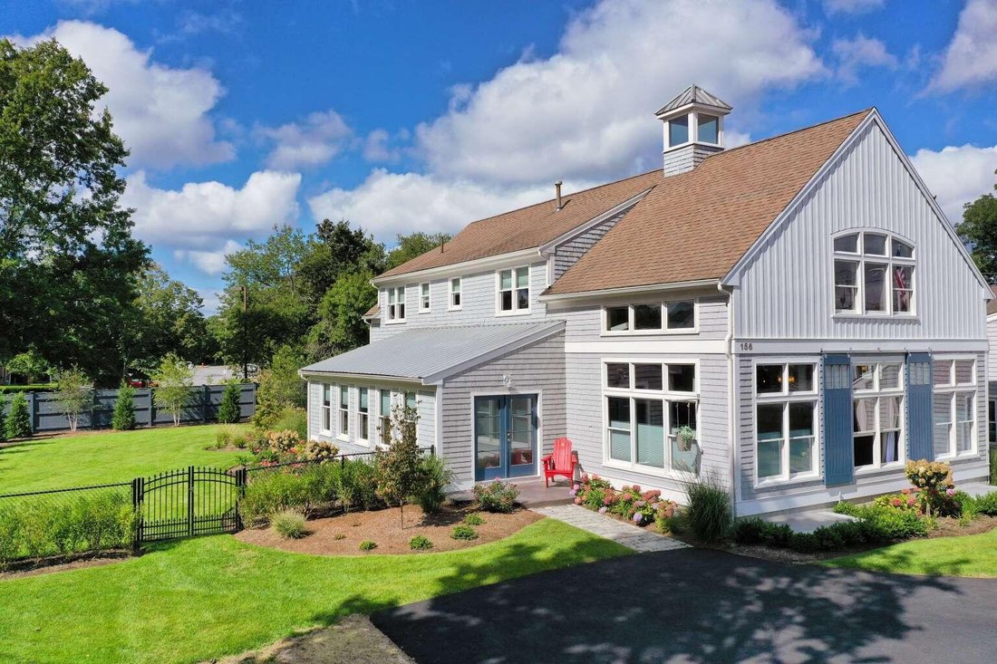 Falmouth, Massachusetts, United States 1 - 18928285