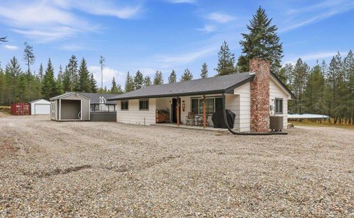 House in Newport, Washington, United States 1