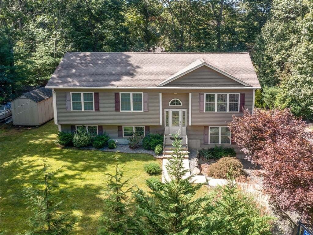 House in Burrillville, Rhode Island, United States 2 - 18928238