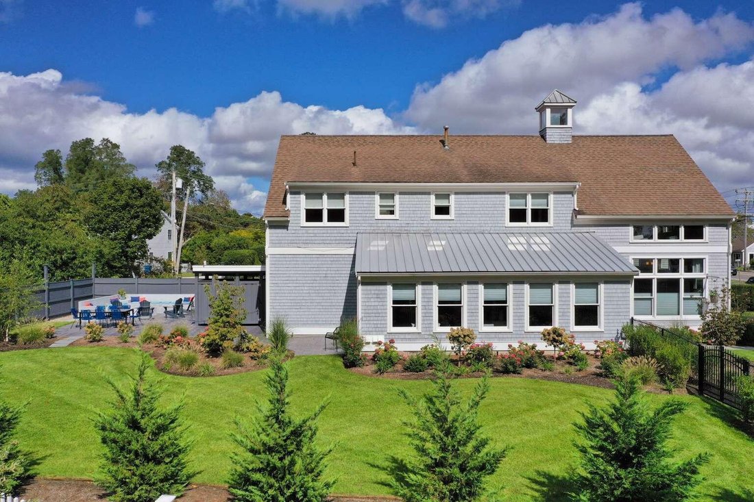 Falmouth, Massachusetts, United States 3 - 18928285