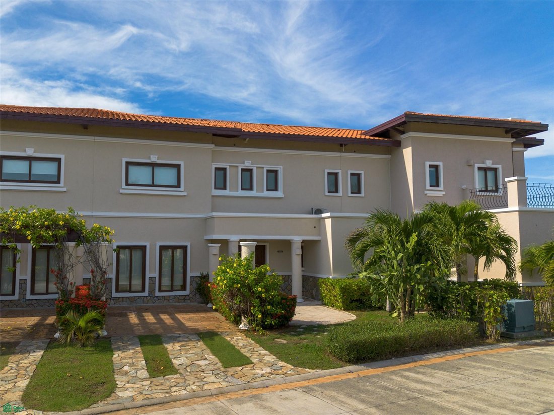House in Pristine Bay, Bay Islands Department, Honduras 1 - 18928402
