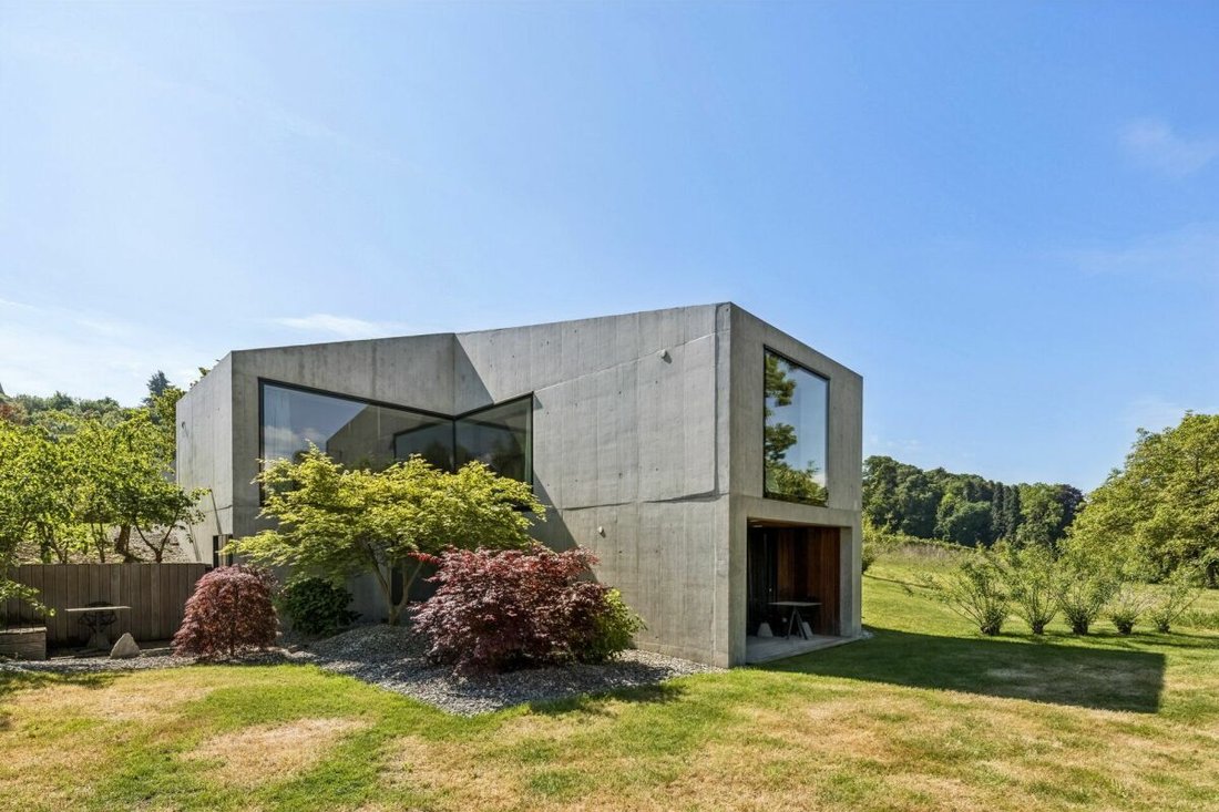 Villa in Cheseaux-Noréaz, Vaud, Switzerland 1 - 18928425