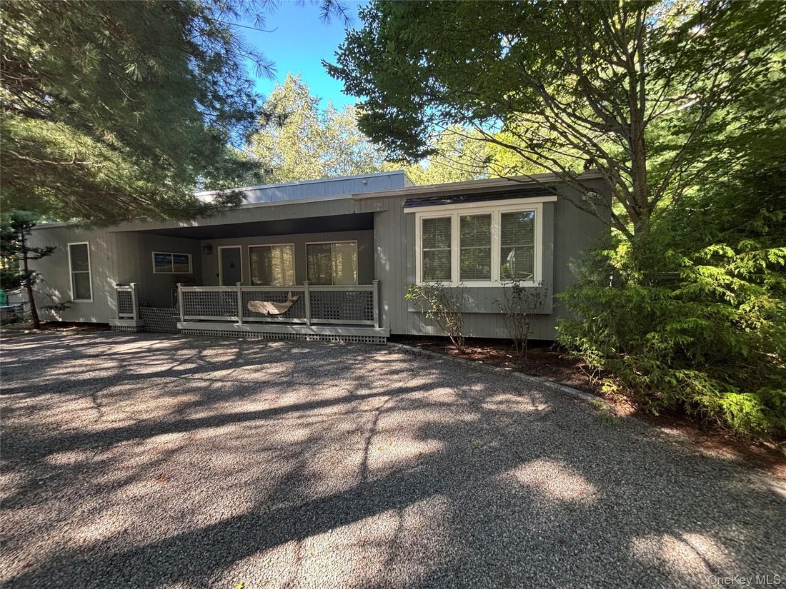 House in Hampton Bays, New York, United States 1 - 18928484