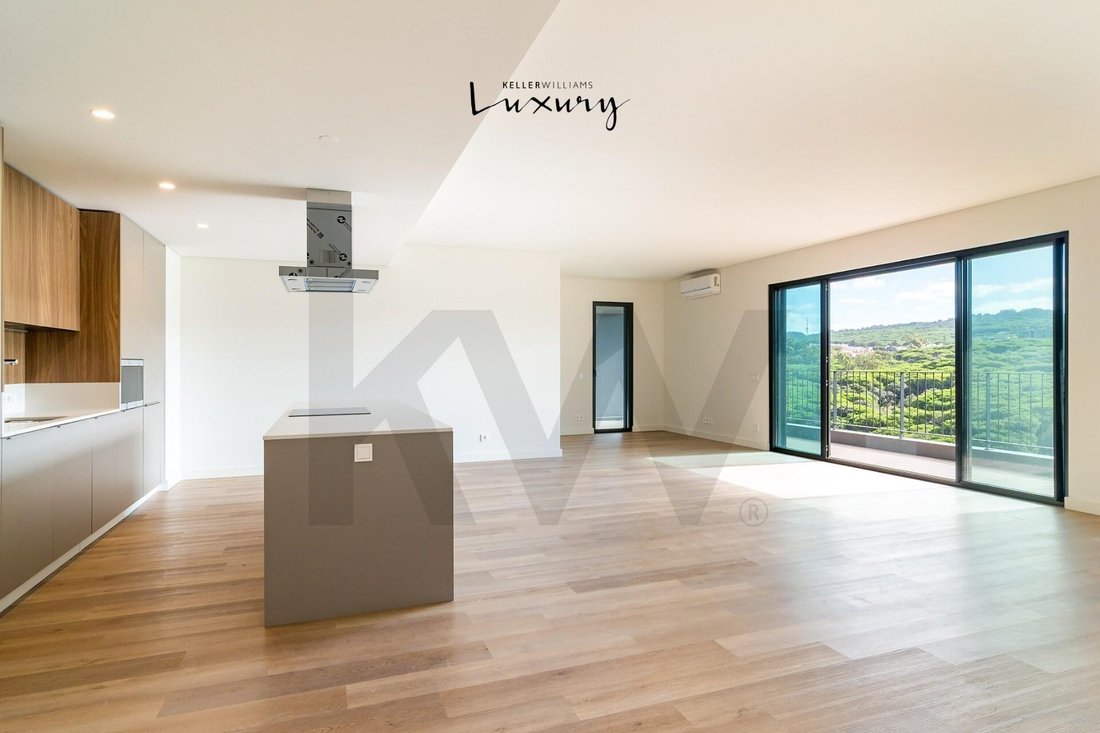 Apartment in Alges, Lisbon, Portugal 1 - 18928423