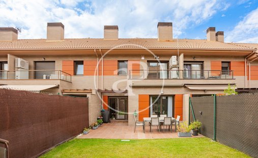 Villa in San Agustin del Guadalix, Comunidad de Madrid, Spain 1