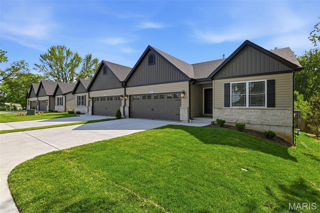 O'Fallon, Missouri, United States 2 - 18928410