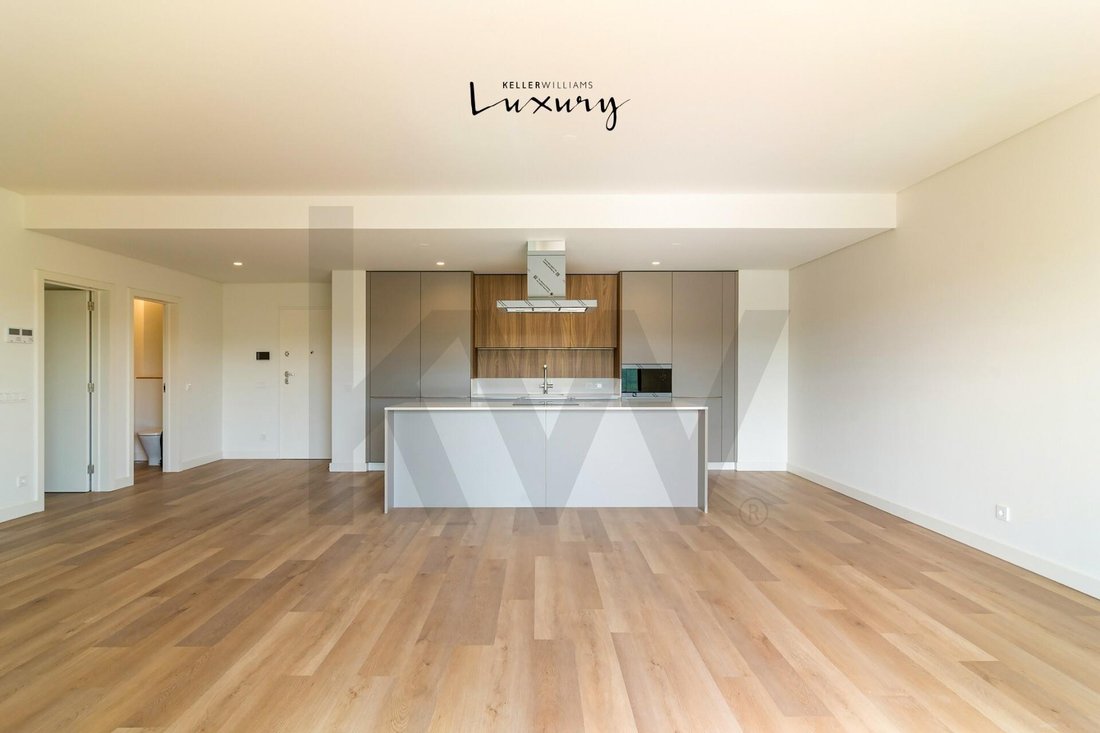 Apartment in Alges, Lisbon, Portugal 4 - 18928423