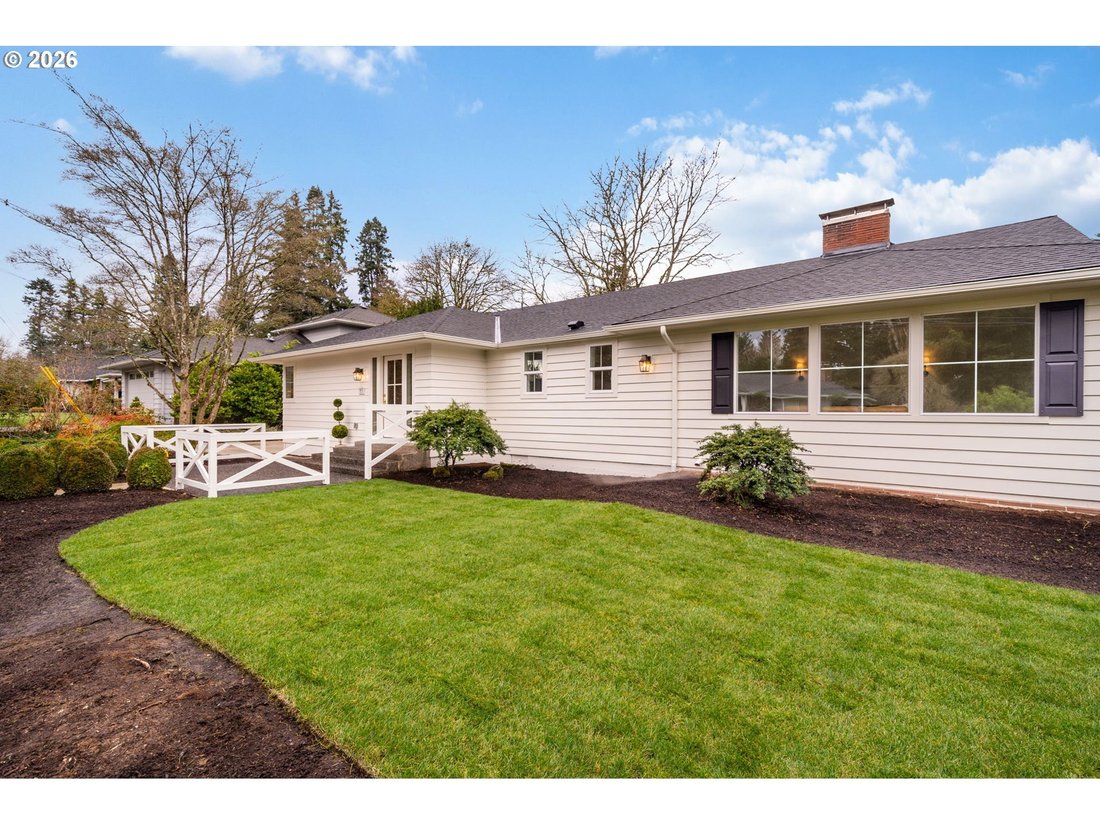 House in Cedar Hills, Oregon, United States 2 - 17262726