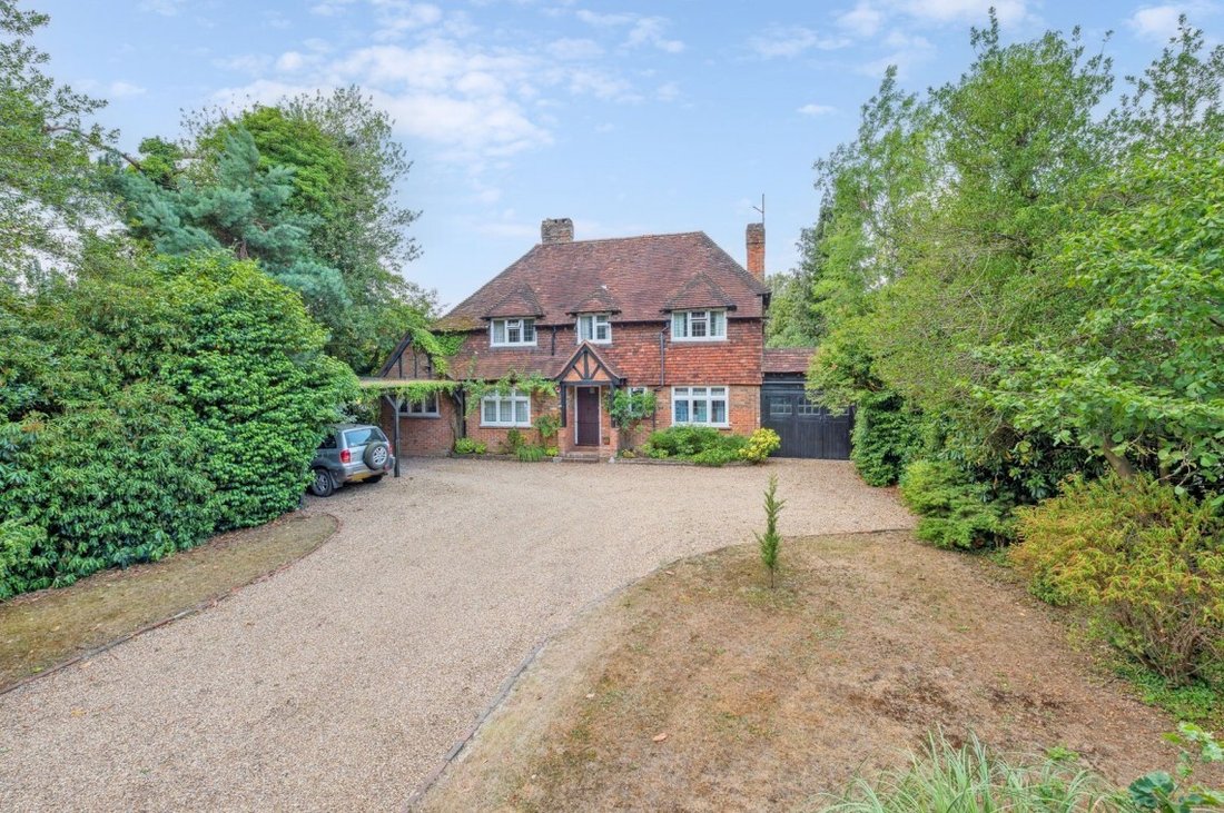 House in Langley Corner, Iver, England 1 - 17493056