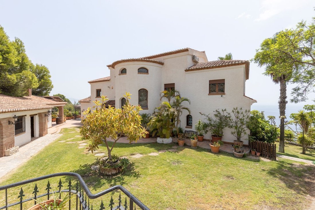 Villa in Salobrena, Andalusia, Spain 1 - 18928451