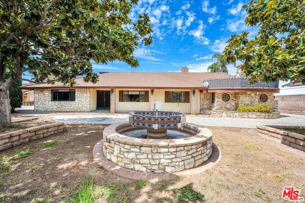 House in Los Angeles, California, United States 2 - 18928233