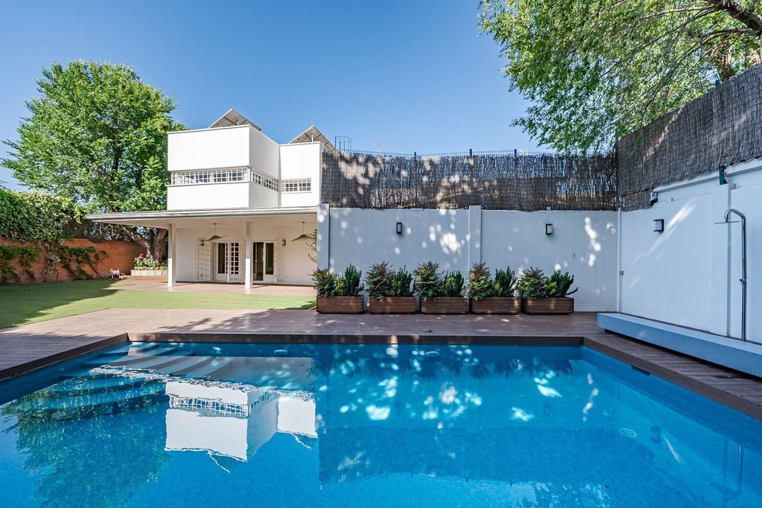 Villa in Fuencarral-El Pardo, Madrid, Spain 2 - 18928779