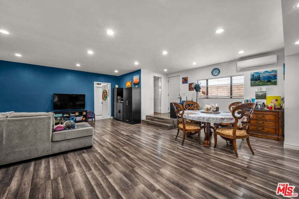 House in Los Angeles, California, United States 5 - 18928233