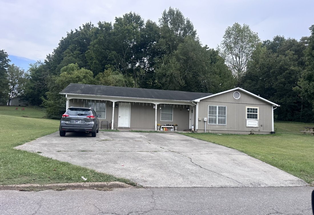 House in Athens, Tennessee, United States 2 - 18928336