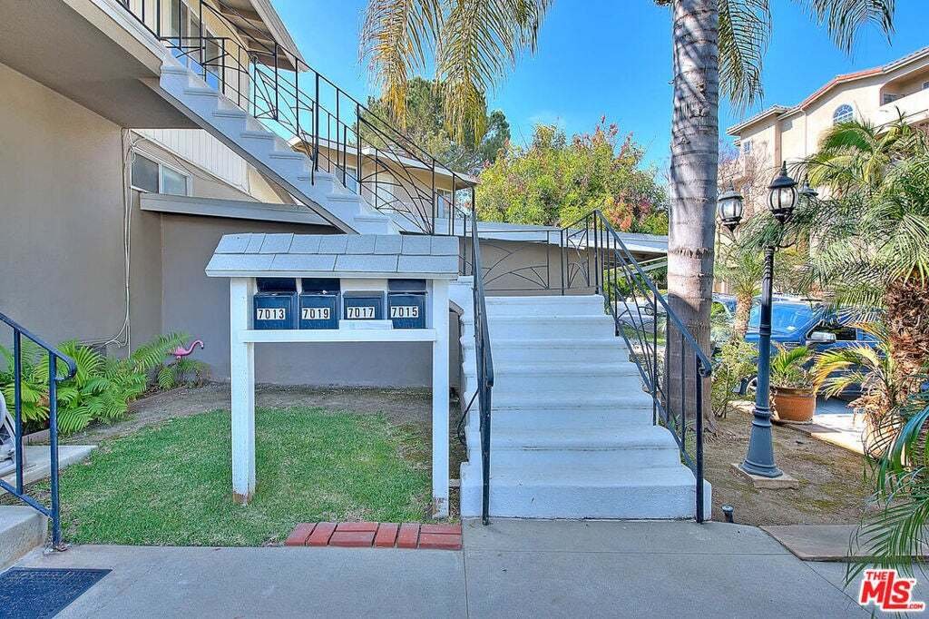 Los Angeles, California, United States 4 - 18928231