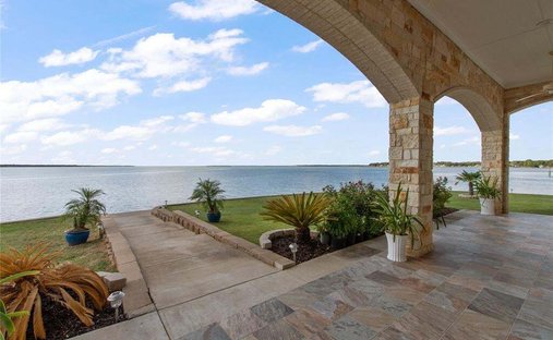House in Gun Barrel City, Texas, United States 1