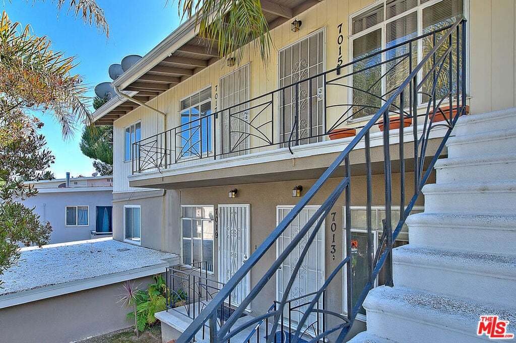 Los Angeles, California, United States 5 - 18928231