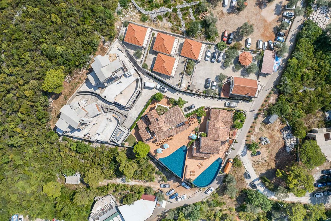 Villa in Lustica, Herceg Novi Municipality, Montenegro 4 - 18928583