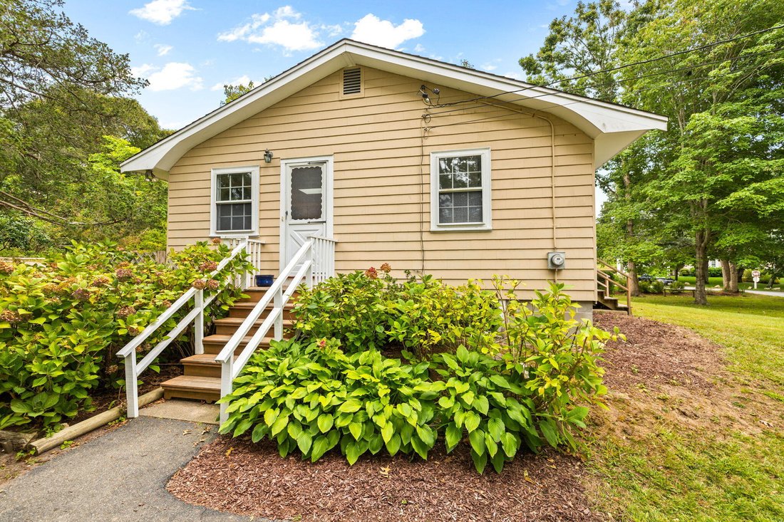 House in Bourne, Massachusetts, United States 5 - 18928284