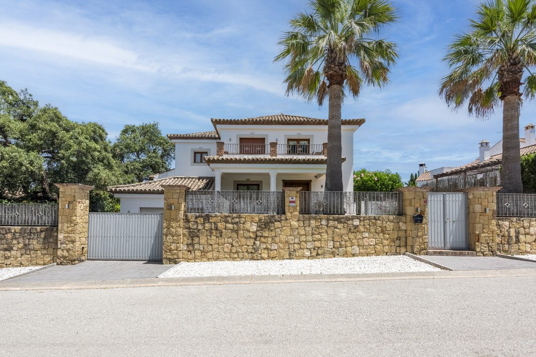 Villa in Sotogrande, San Roque, Andalusia 1 - 18928250