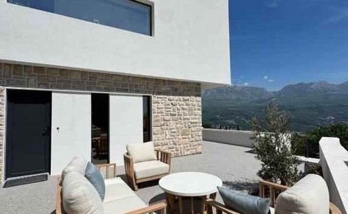 Villa in Herceg Novi, Herceg Novi Municipality, Montenegro 1