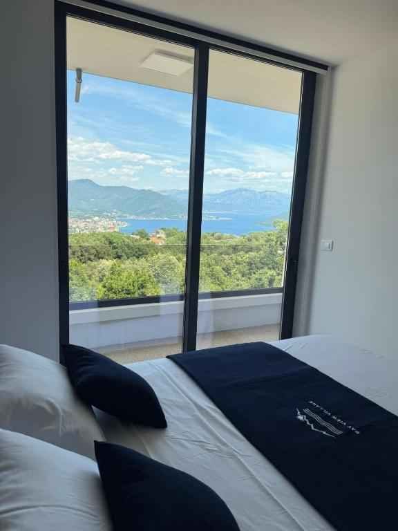 Villa in Herceg Novi, Herceg Novi Municipality, Montenegro 2 - 18430130