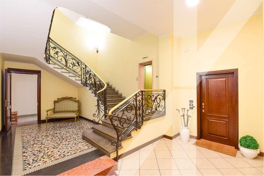 Apartment in Centro Storico, Como, Lombardy 4 - 15411745