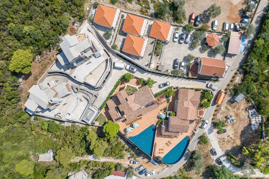 Villa in Lustica, Herceg Novi Municipality, Montenegro 1 - 18928583