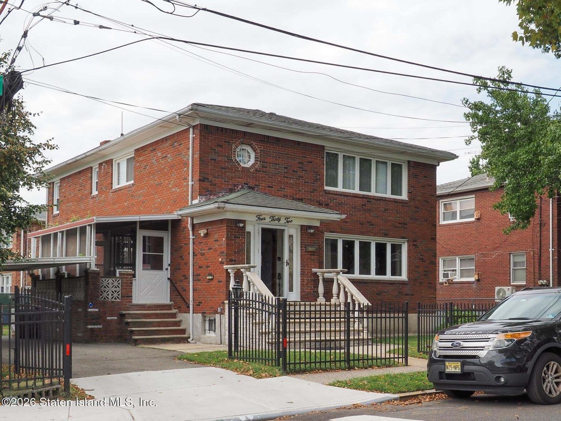 House in New York, New York, United States 1 - 18928369