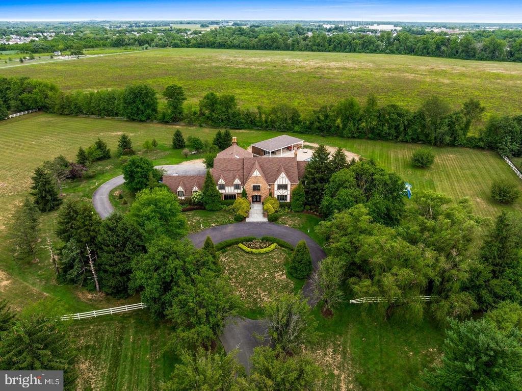 House in Moorestown, New Jersey, United States 2 - 18928363