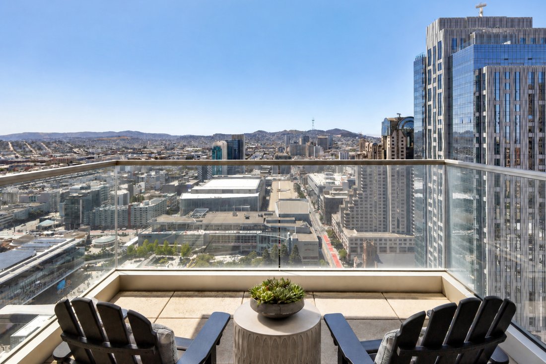 Condo in San Francisco, California, United States 4 - 18929454