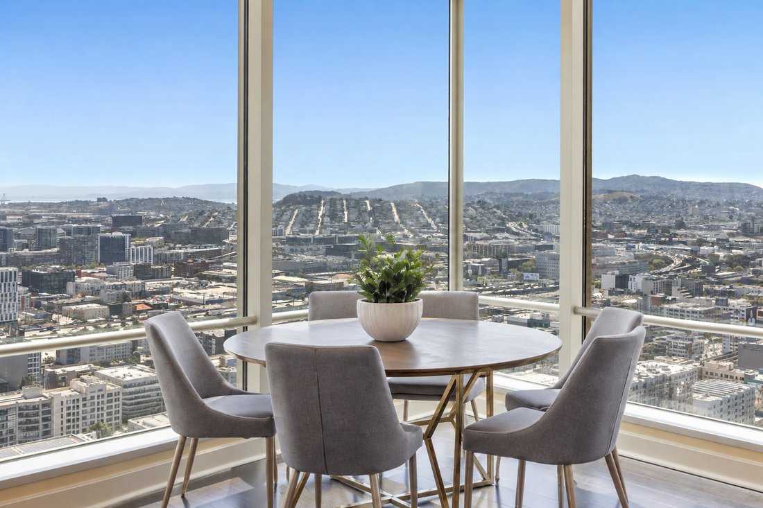 Condo in San Francisco, California, United States 2 - 18929454