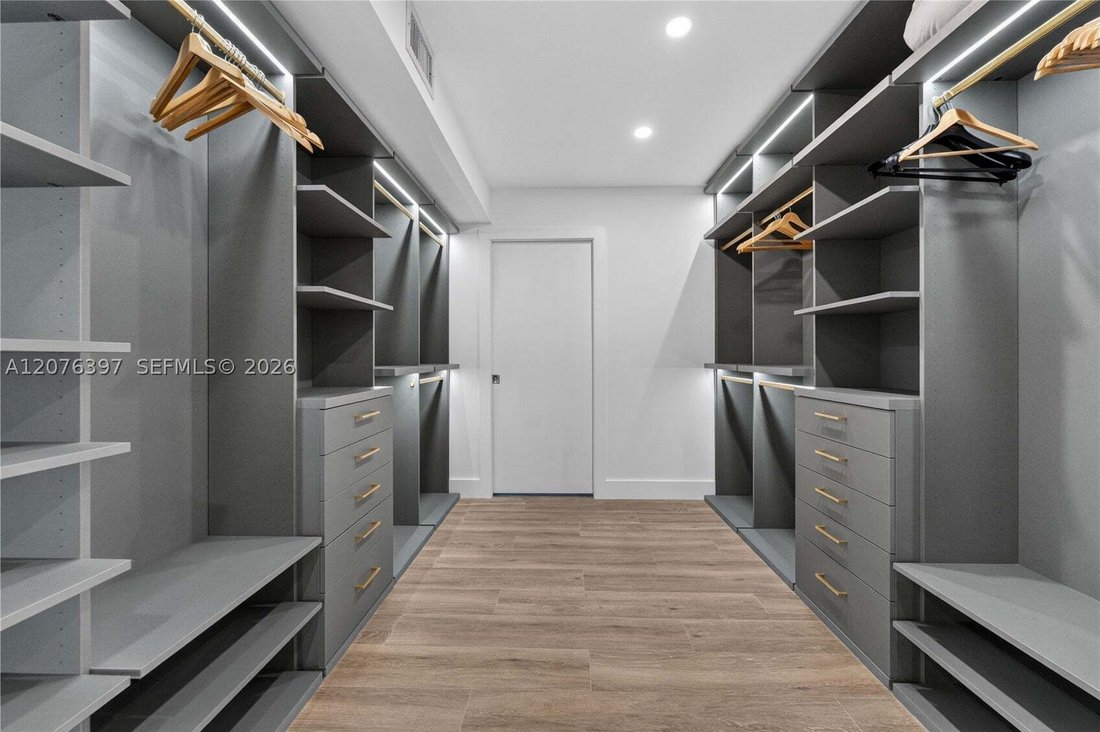 Condo in Miami Beach, Florida, United States 5 - 18928584