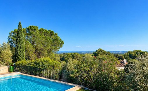 House in Camplanier, Nimes, France 1