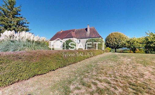 House in Arrondissement of Sarlat-la-Canéda, Nouvelle-Aquitaine, France 1