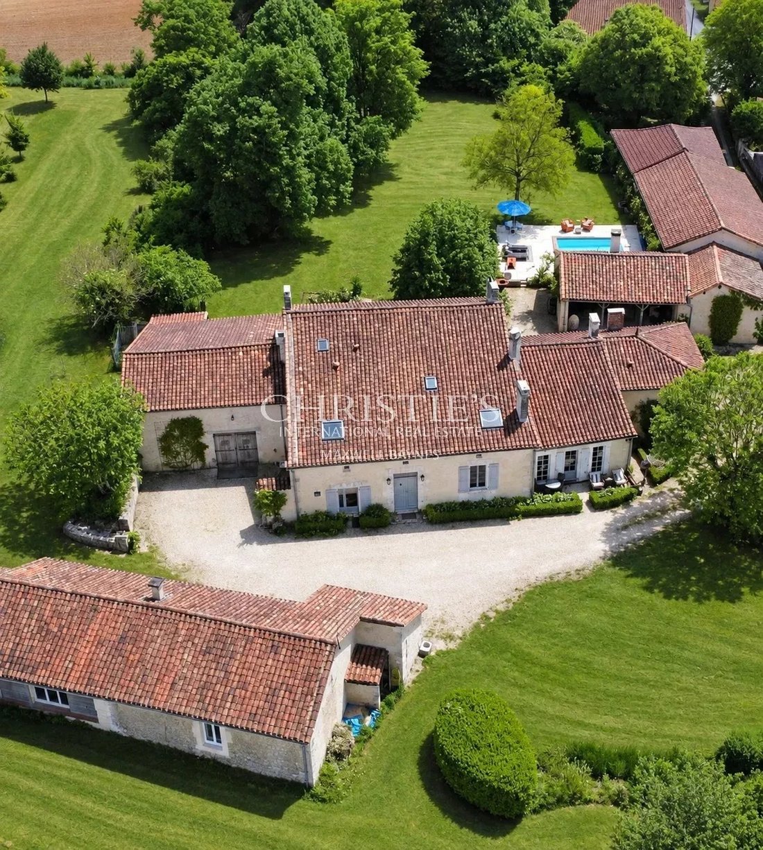 Maison à Magnac-Lavalette-Villars, Magnac-lès-Gardes, France 4 - 16042480