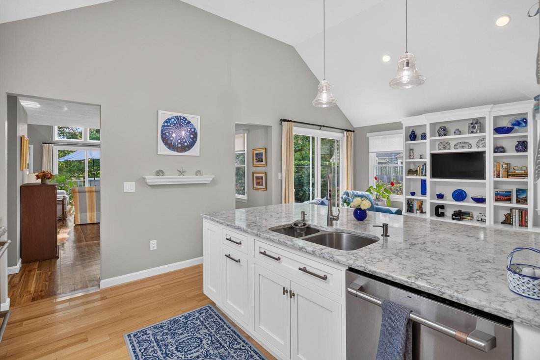 Condo in Yarmouth, Massachusetts, United States 4 - 18929526