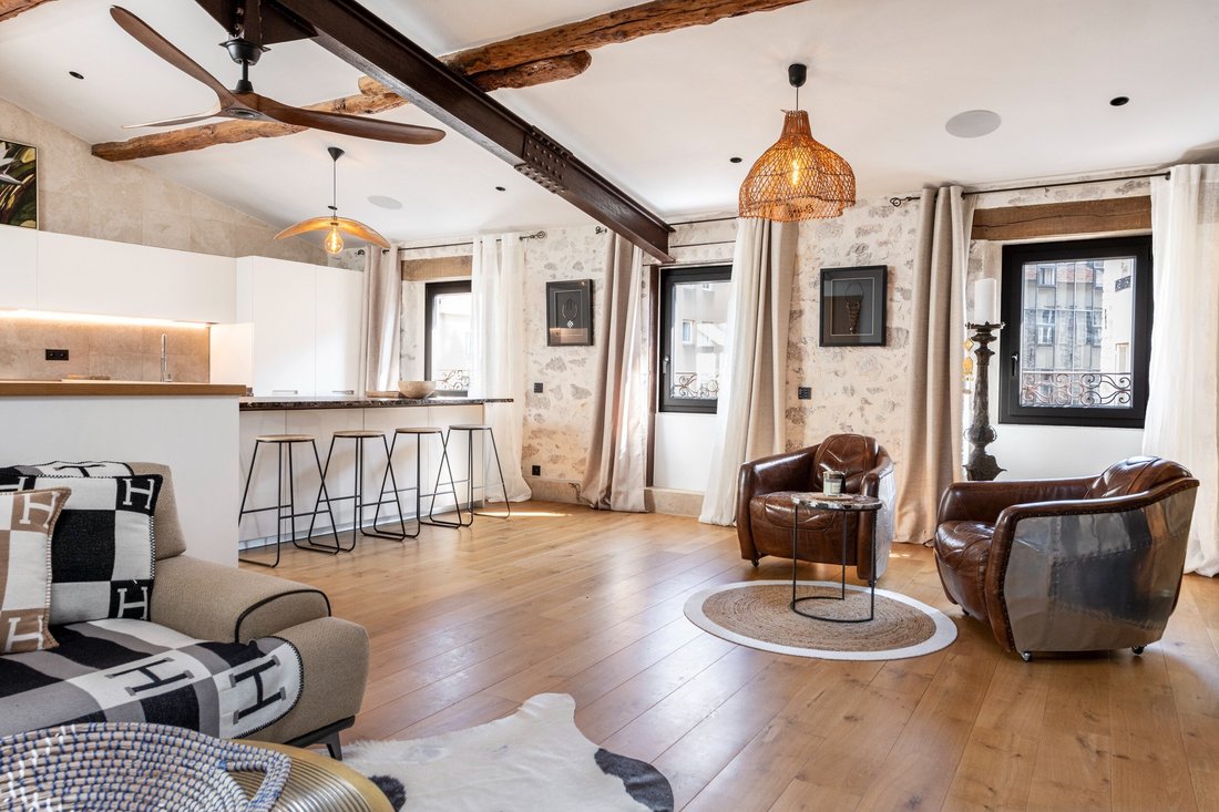 Apartment in Le Port, Nice, France 1 - 18929440