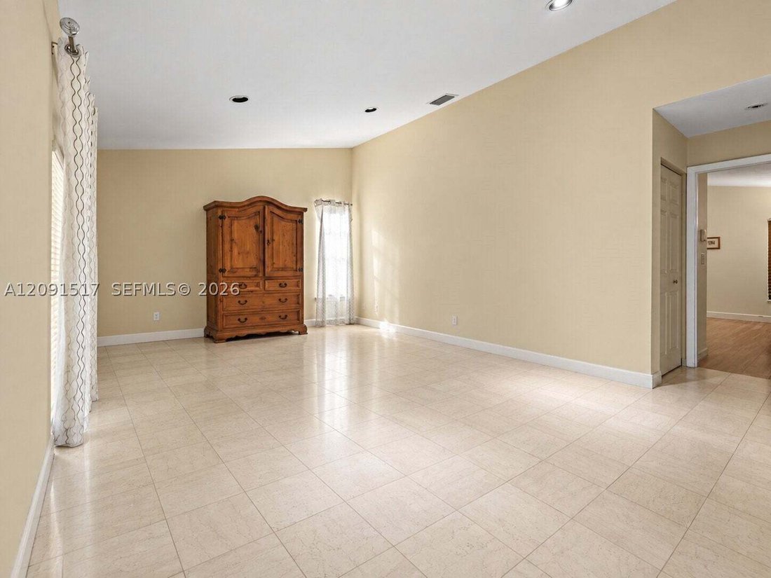 House in Miami, Florida, United States 5 - 18928585