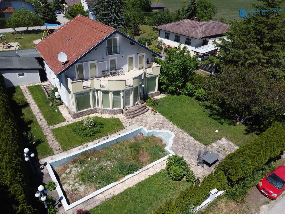 House in Ebreichsdorf, Lower Austria, Austria 1 - 18929410