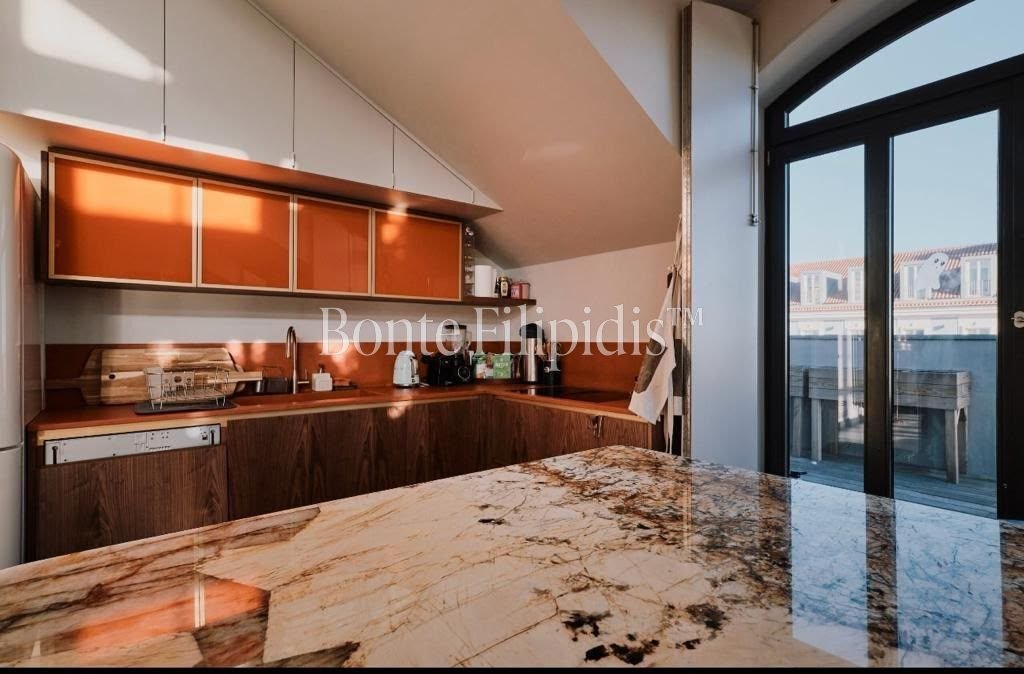 Penthouse in Misericordia, Lisbon, Portugal 1 - 18929892