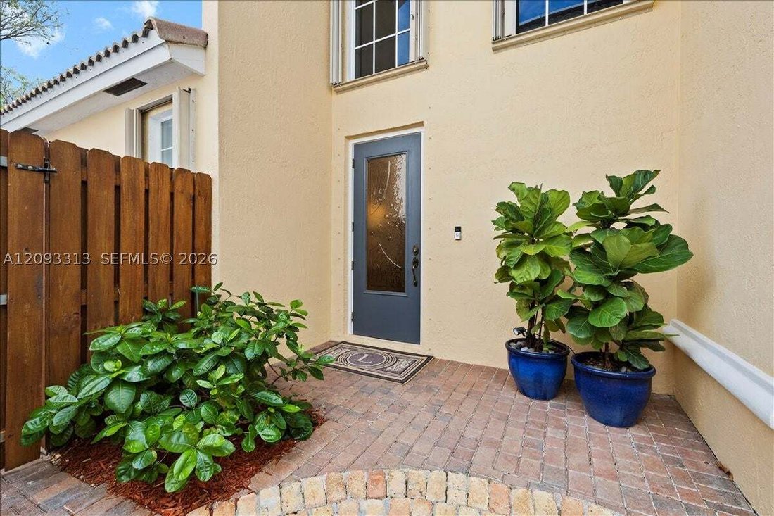 House in Hollywood, Florida, United States 3 - 18928586