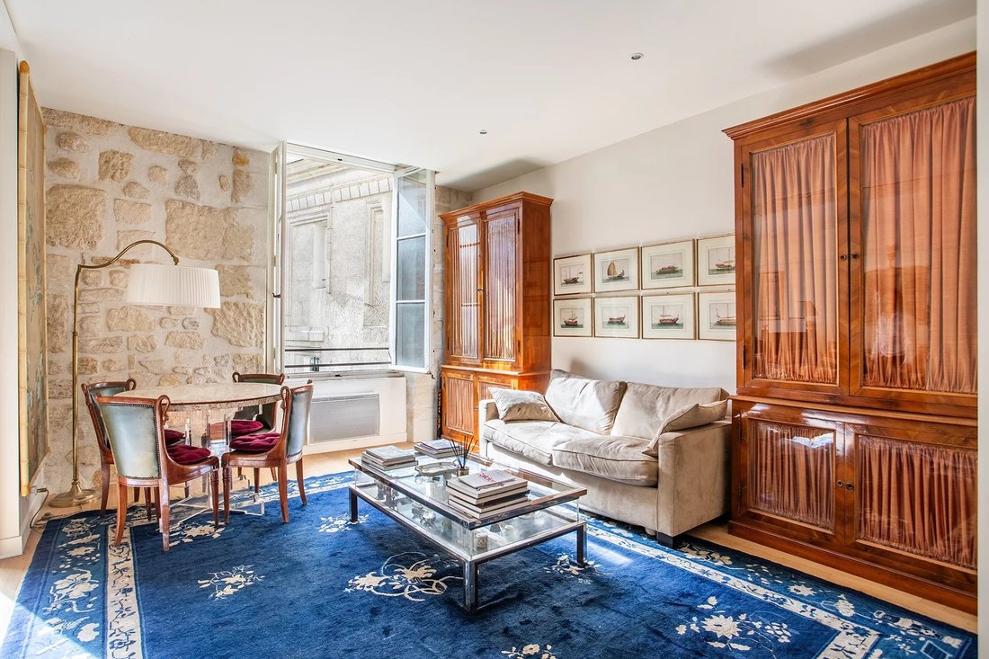 Apartment in Paris 1er Arrondissement, Paris, France 1 - 18928730