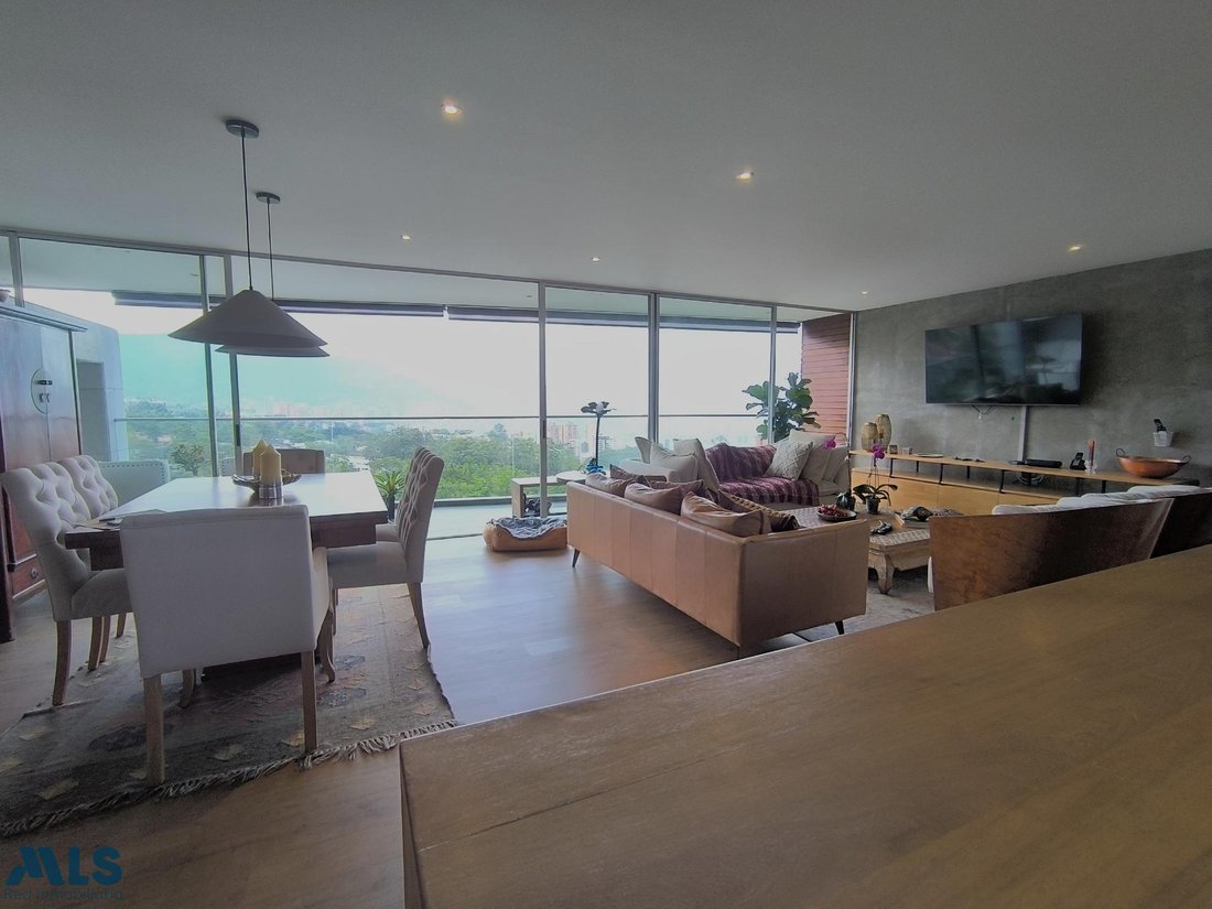 Apartment in Envigado, Antioquia, Colombia 1 - 18928841
