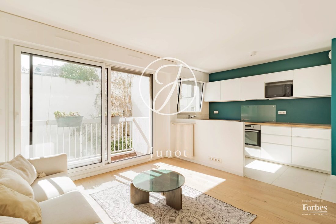 Apartment in Batignolles-Cardinet, Paris 17e Arrondissement, Paris 1 - 18928853