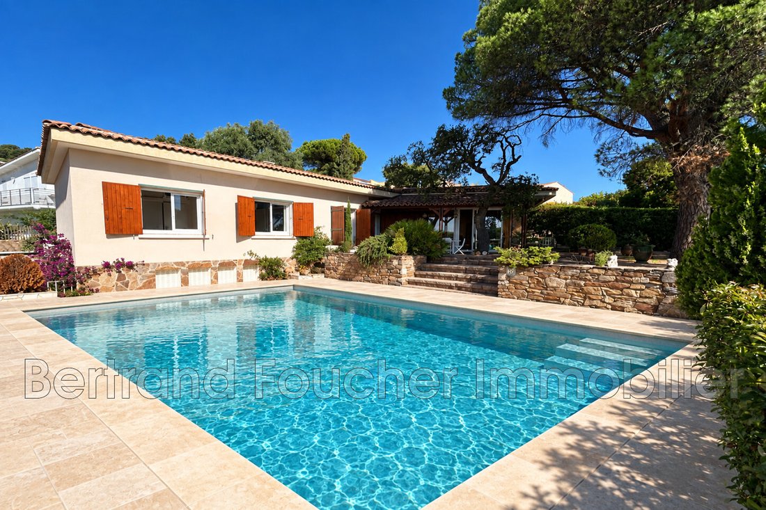 Villa in Sud, Cavalaire-sur-Mer, France 1 - 18928897