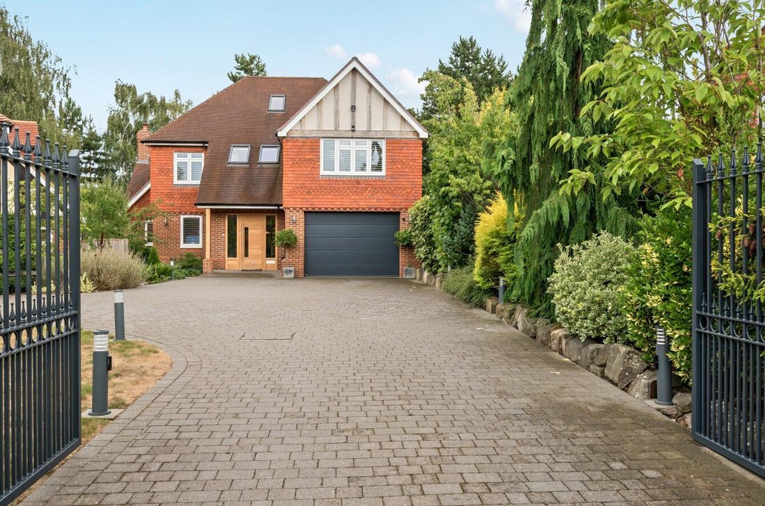 House in West Malling, England 1 - 16005346