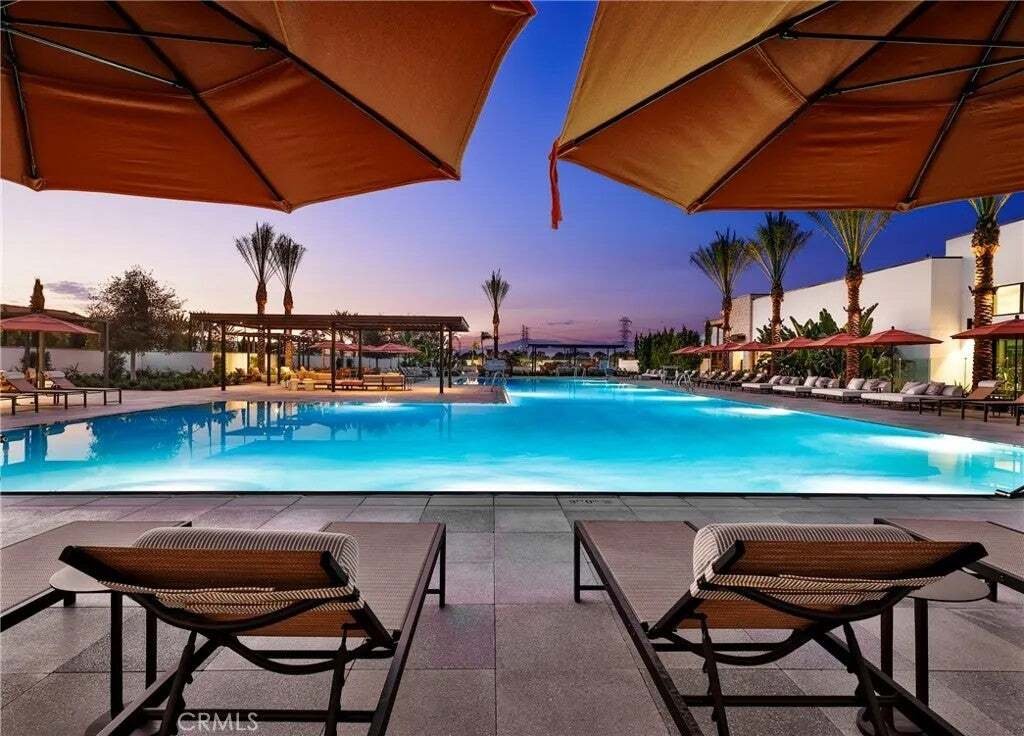 Condo in Montebello, California, United States 5 - 18928631