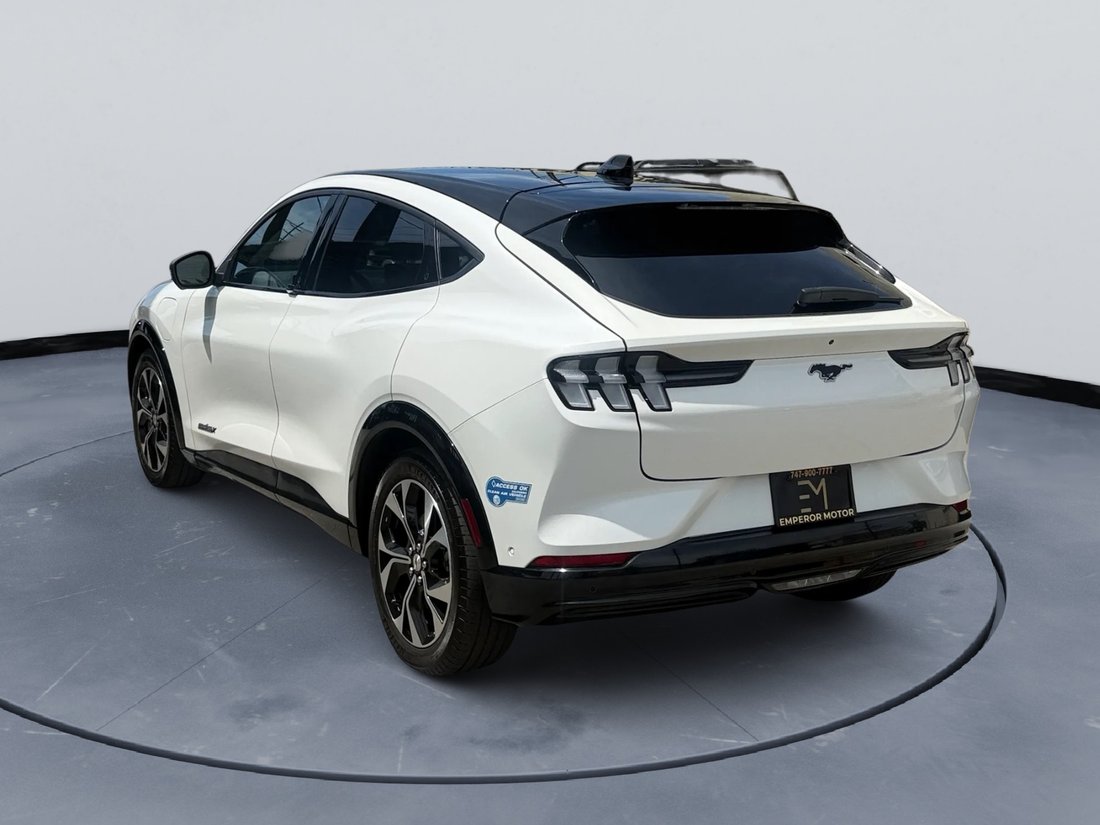 Suv in North Hollywood, CA, United States 4 - 18928920